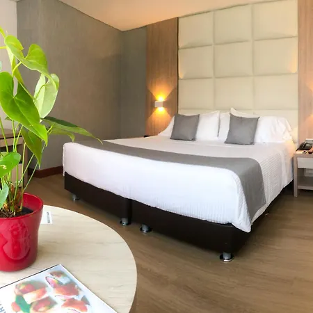 Hotel San Fernando Plaza Medellin Exterior photo