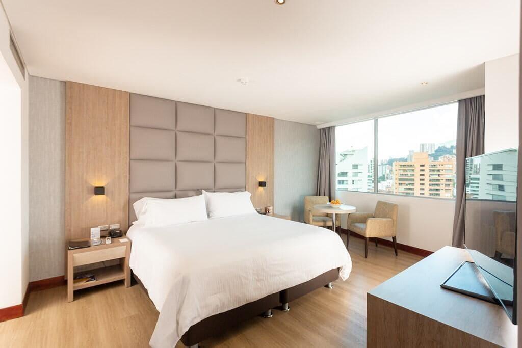 San Fernando Plaza Hotel 5*