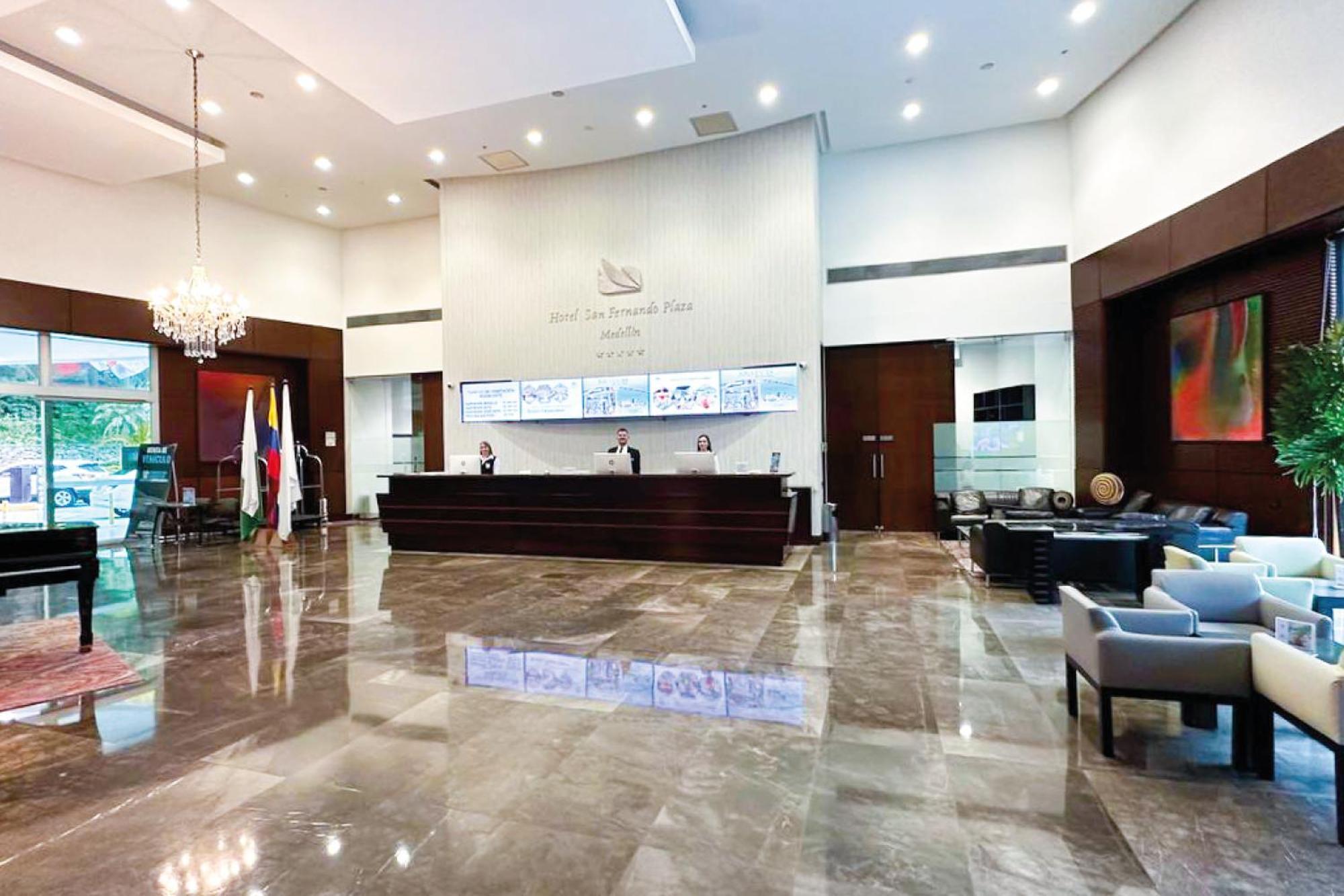 San Fernando Plaza Hotel 5*
